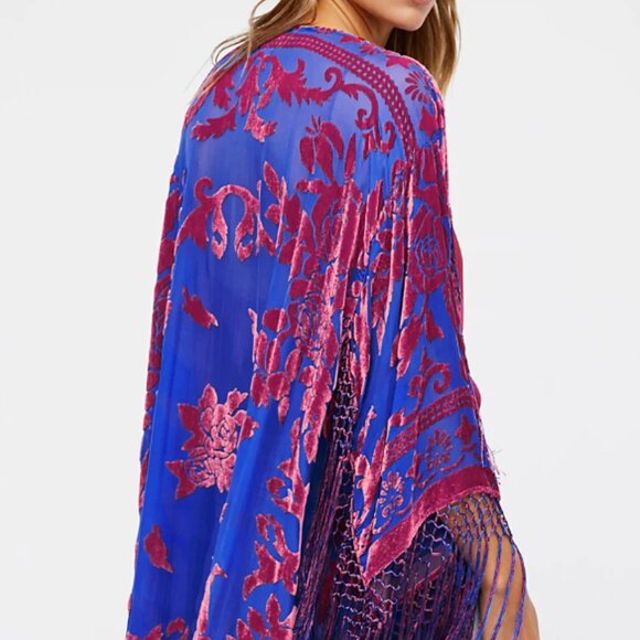 RARE! Free People Leading Lady Burnout Velvet Kimono - Picture 4 of 8